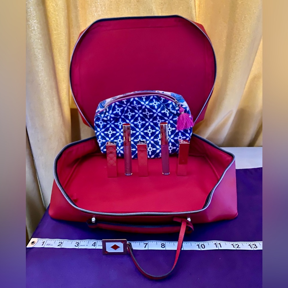 NWT Estee Lauder 5 Lipstick Set 2 Travel Cosmetic Bags Limited Edition Colors 😍